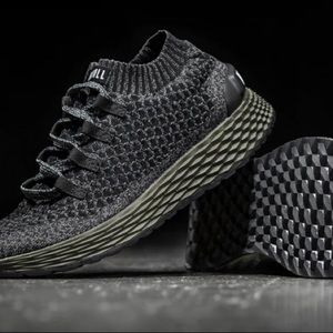 Black Ivy Knit Runner (color is mostly black with some dark olive/army green)